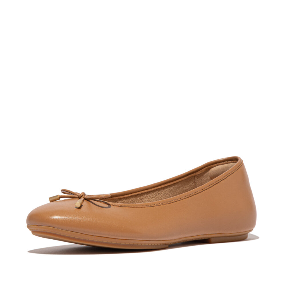 【新品・未使用】STAUD FLUFF BALLET FLAT FitFlop DELICATO Bow Soft Leather Ballet Flats - Desert Tan