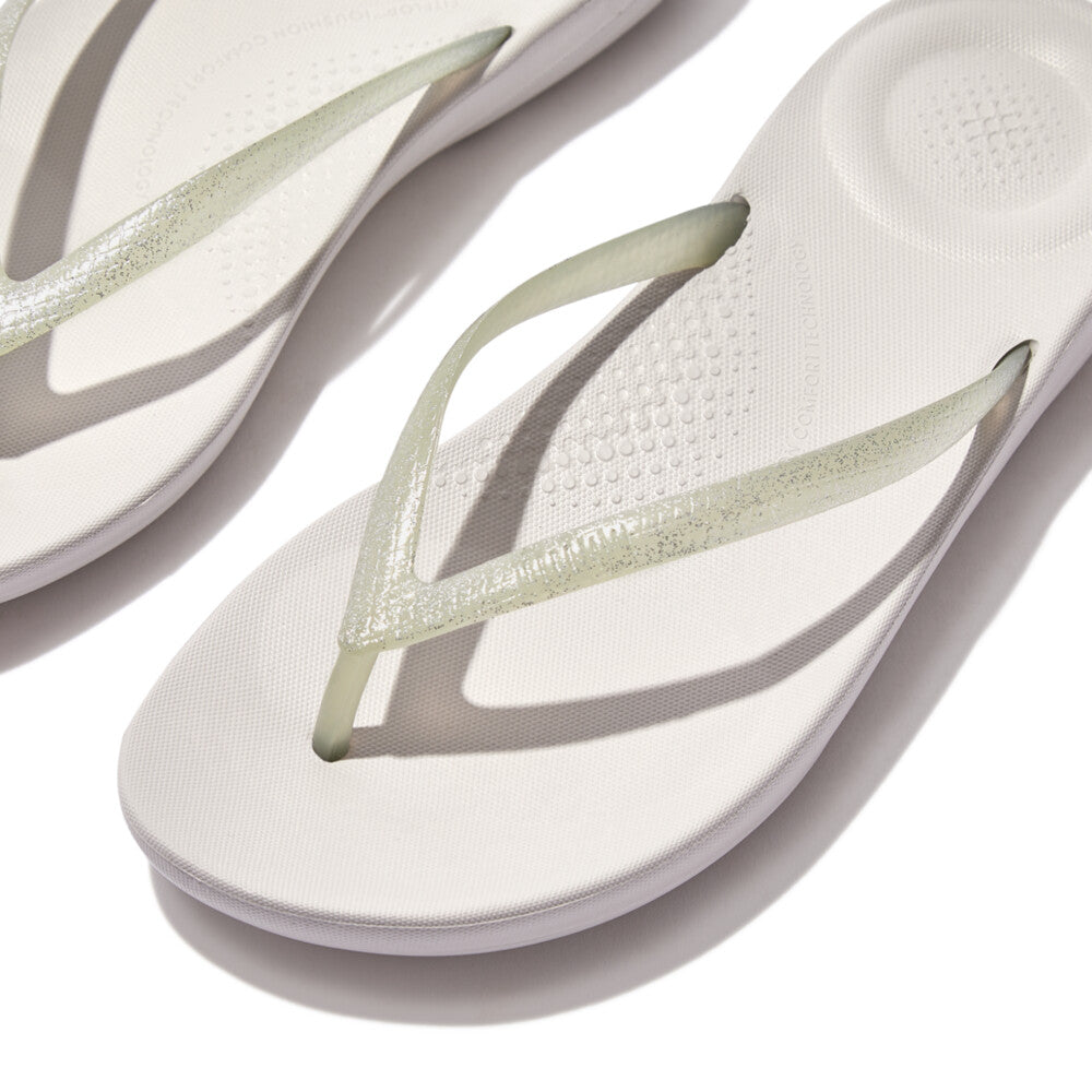 FitFlop IQUSHION Glitter Ergonomic Flip-Flop - Arctic Grey/Silver (IE9-B93) | FitFlop Singapore