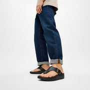 TRAKK II Mens Buckle Emboss-Leather Toe-Post Sandals