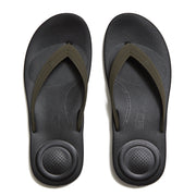 IQUSHION Mens Textured-Strap Flip-Flops