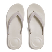 IQUSHION Mens Textured-Strap Flip-Flops