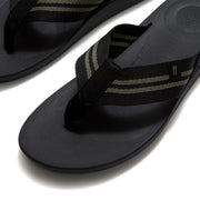 IQUSHION Mens Two-Stripe Webbing Flip-Flops