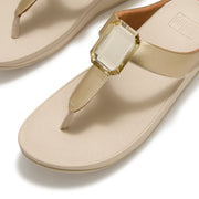 FINO Metallic Crystal Prism Toe-Post Sandals - Platino