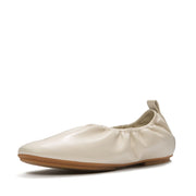 DELICATO Poise Leather Ballerinas - Hazy Taupe