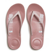 IQUSHION X PANTONE Flip-Flops