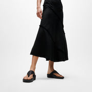 LULU Crinkled-Shimmer Toe-Post Sandals