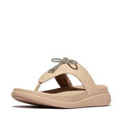 F-MODE Go Crystal-Bow Quilted Toe-Post Sandals