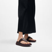 F-MODE Go Crystal-Bow Quilted Toe-Post Sandals