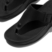 TRAKK Mens Buckle Embossed-Leather Toe-Post Sandals